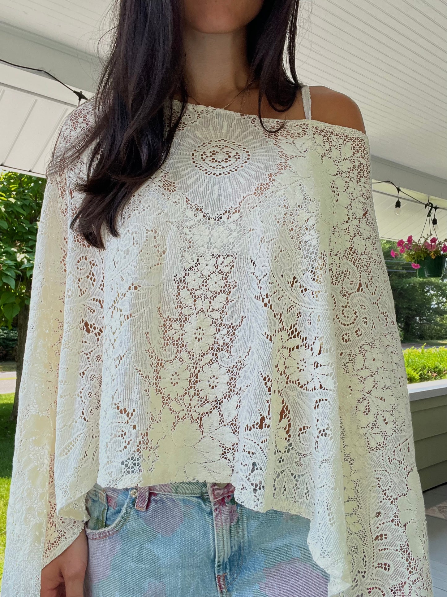Quaker Lace Poncho